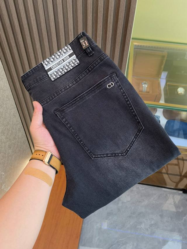 Dior's new arrival! 2700 New Spring Festival hot-selling item, available in dep