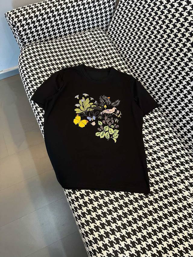 Luo Yi's Home: 23Ss latest letter-print versatile short-sleeved shirt, top-notc