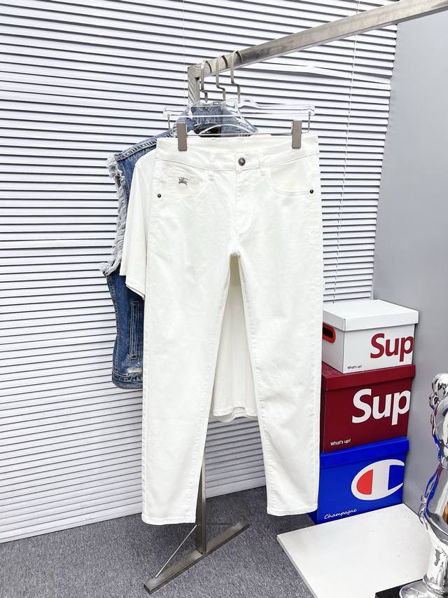 Burberry Men's Denim Jeans, officially announced in the catalog and posters! Mad