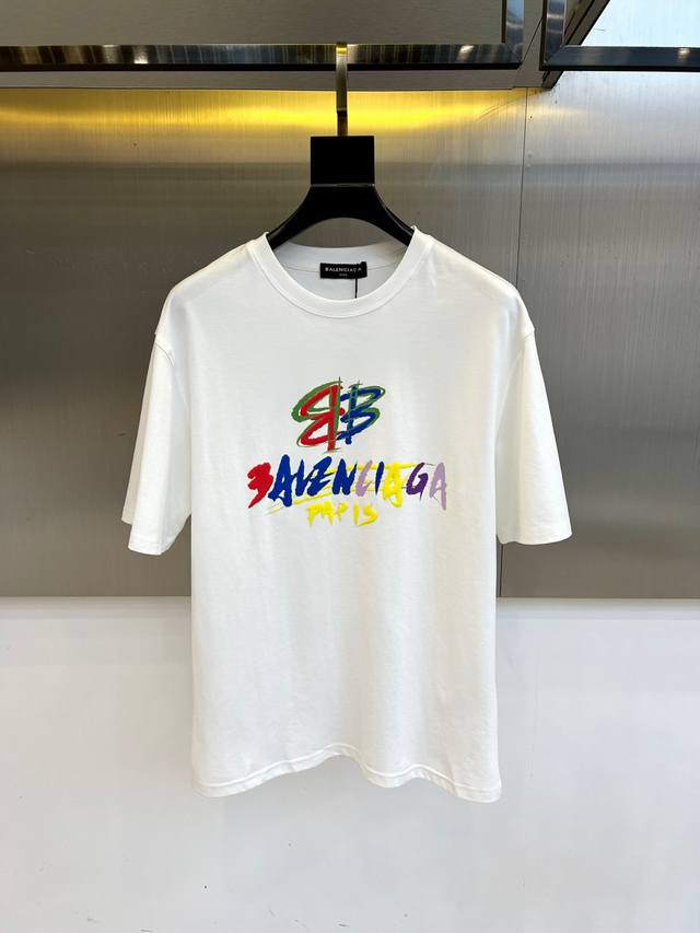 Balenciaga, 2025 Spring/Summer Men's Crew Neck Short-Sleeve T-Shirt. Made from