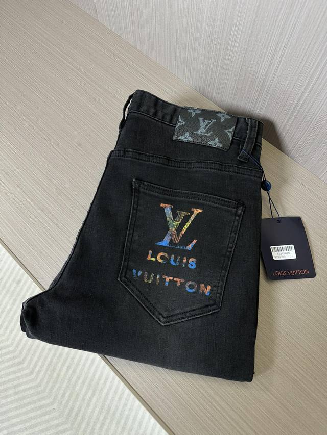 L Louis Vuitton 25Fw Spring/Summer New Men's Soft High-Stretch Black/Grey Jeans.