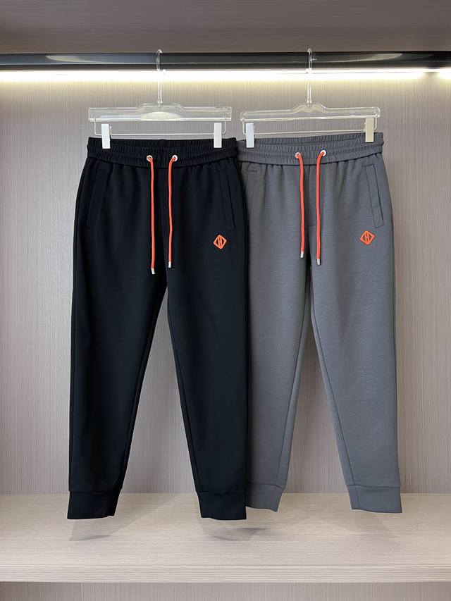 H's latest 2025 Spring/Summer classic casual sweatpants, stylish and slimming in