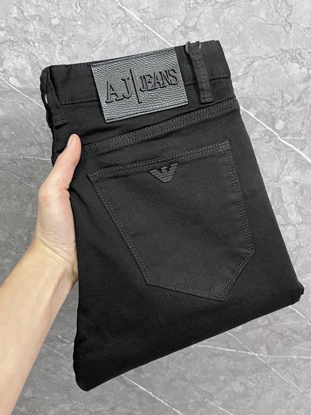 Armani 2025 Spring/Summer New Arrival Original Jeans! Italian luxury men's blue