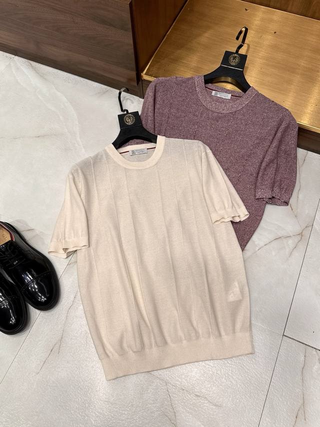 Lightweight, Dry, Comfortable, and Stylish! A Summer Must-Have Knit Crew Neck Sh