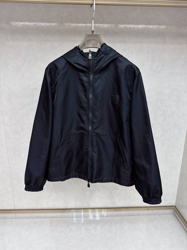 Lois Vitn 2025 New Reversible Hooded Jacket, Monogram Jacquard Fabric, Aligned C