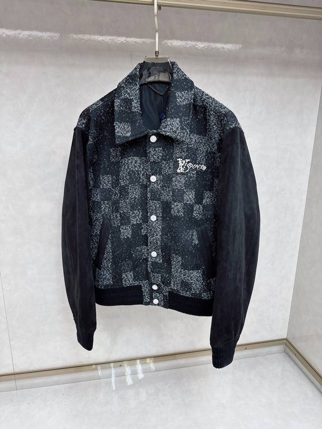 Sizes 46 48 50 52 Lv patchwork is insane! This piece crushes and reassembles st