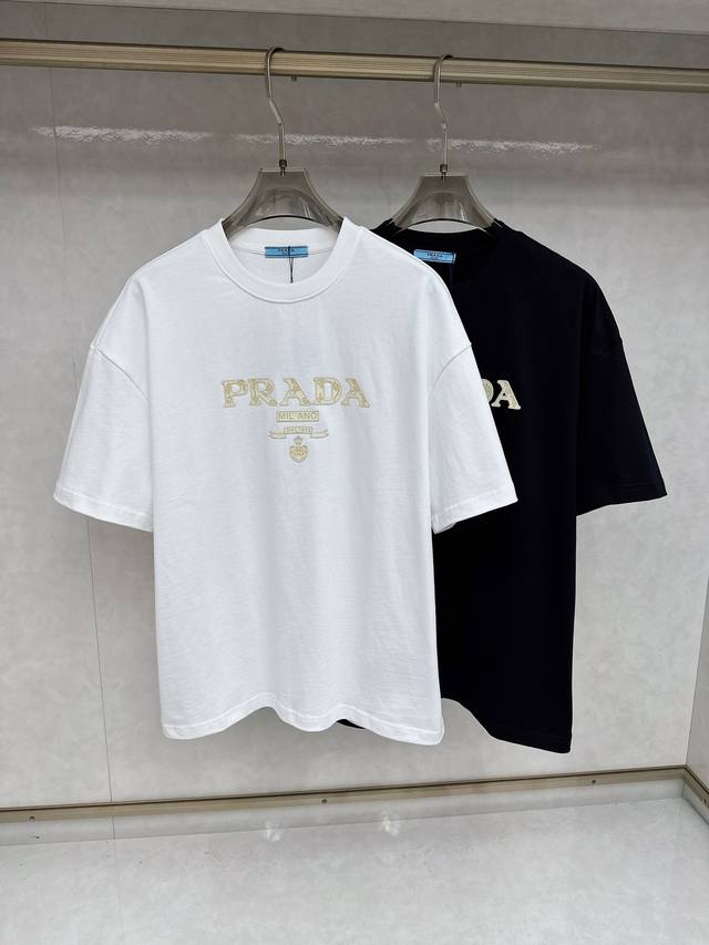Prada 2025 Spring/Summer Newest Short-Sleeve T-Shirt, soft to the touch, comfor