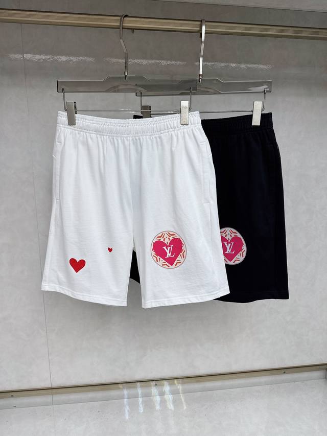 Lv 2025 Summer New Men's Casual Shorts. Made with high-end custom-made breathabl