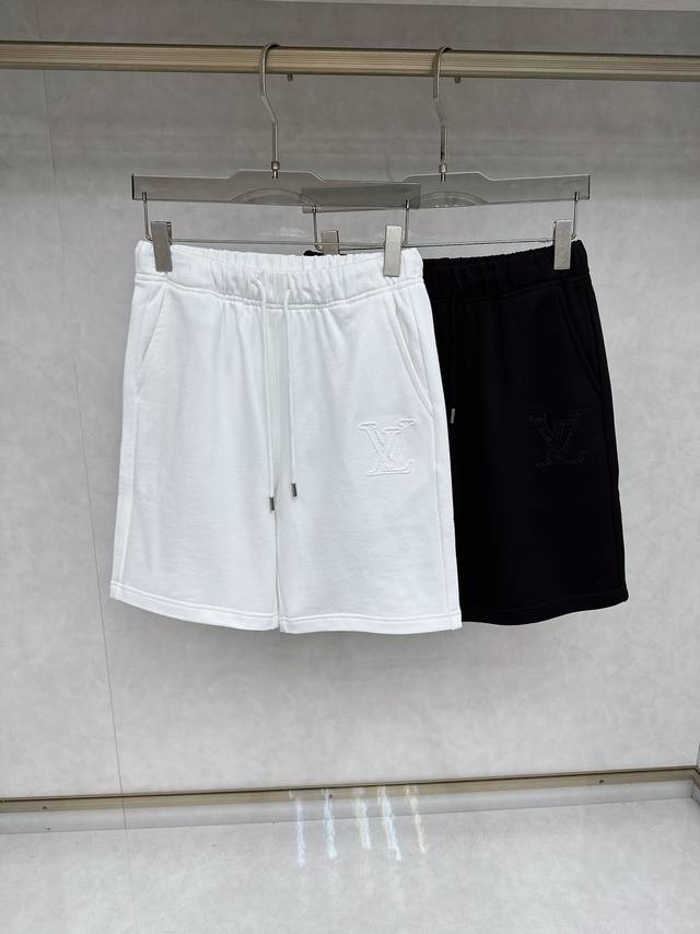 Lv 2025 Summer New Men's Casual Shorts. Made with high-end custom-made breathabl
