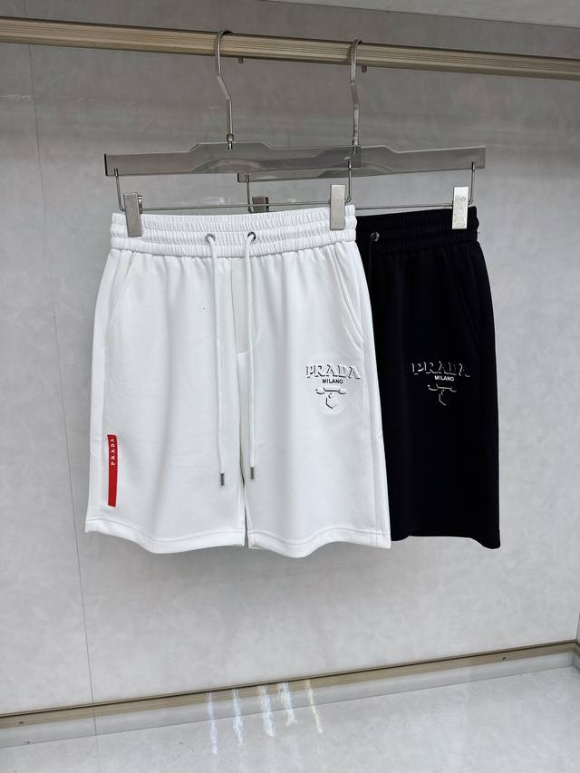 Prada 2025 Summer New Men's Casual Shorts. Made with high-end custom-made breat