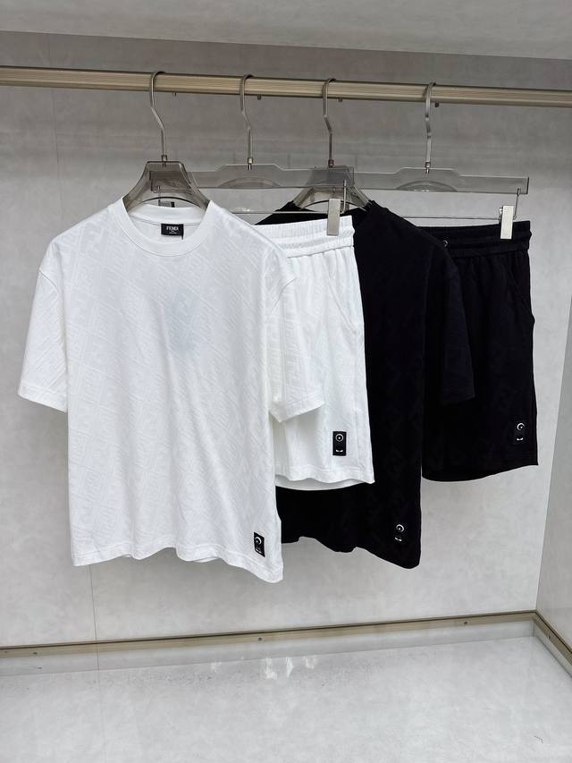 Fendi 2025 Spring/Summer New Arrival, Unisex, Classic Design Short-Sleeve T-Shi