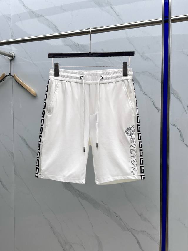 Versace 2025 Spring/Summer New Arrival Original Casual Shorts, Luxurious Classi