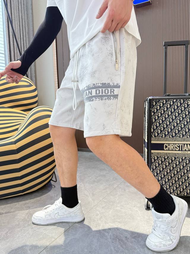Dior 2025 Summer New Men's Casual Shorts with All Three Labels, High-End Custom