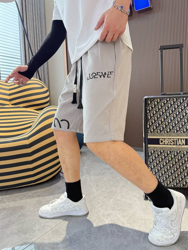 Loewe 2025 Summer New Men's Casual Shorts, all tags complete. High-end custom f