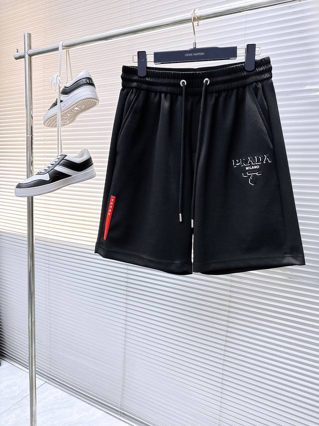 Prada Top-Tier 2025 Summer New Arrival Casual Shorts! Available simultaneously