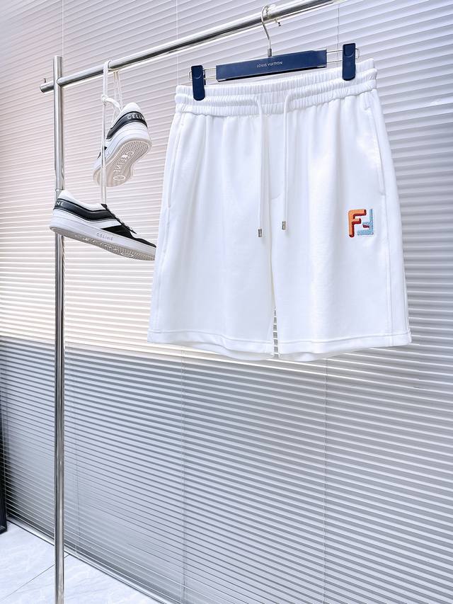 Fendi Top-Tier 2025 Summer New Arrival Casual Shorts! Available simultaneously o