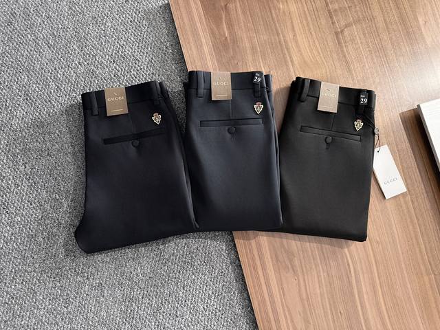 Gucci New Arrival! 2680 Spring/Summer New Arrival, Available in Stores. Premium