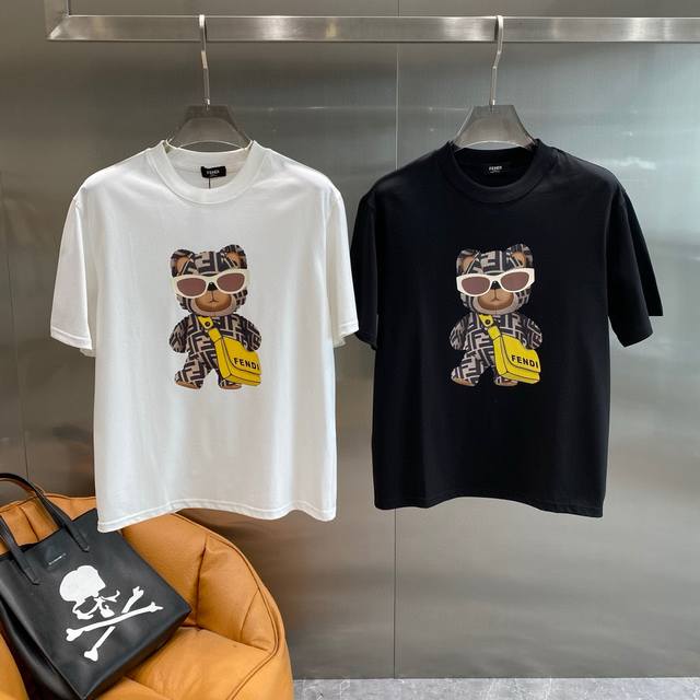 Fendi 2025 New Arrival: Crew Neck Short-Sleeve T-Shirt. Made with premium Xinjia