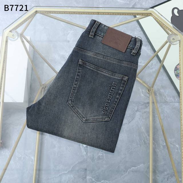 New Autumn/Winter Jeans Style No.: B7721 Sizes: 29-42 Business Fit: Slightly wi
