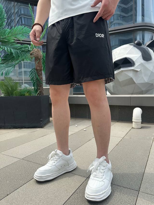 Dior 2025 Summer New Men's Casual Shorts. Made with high-end custom-made breath