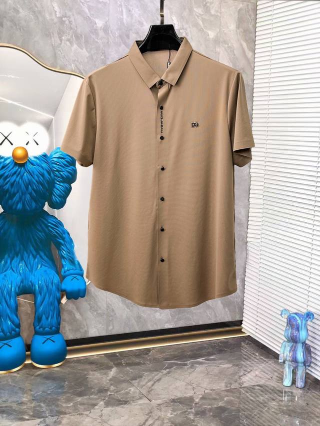 D&G (Dolce & Gabbana) - A must-have for high-end business professionals! This ca