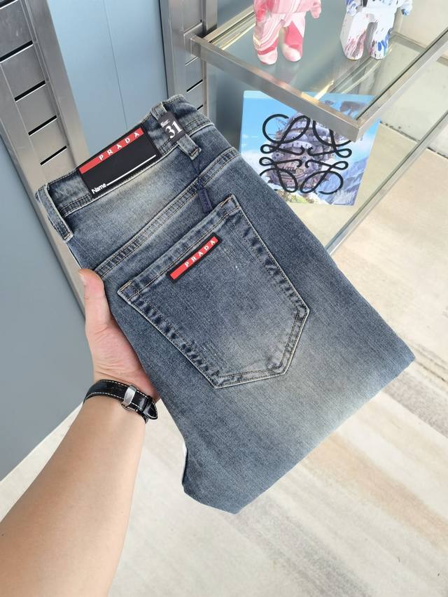 Prada's new autumn/winter collection is now available! Original, best-selling j