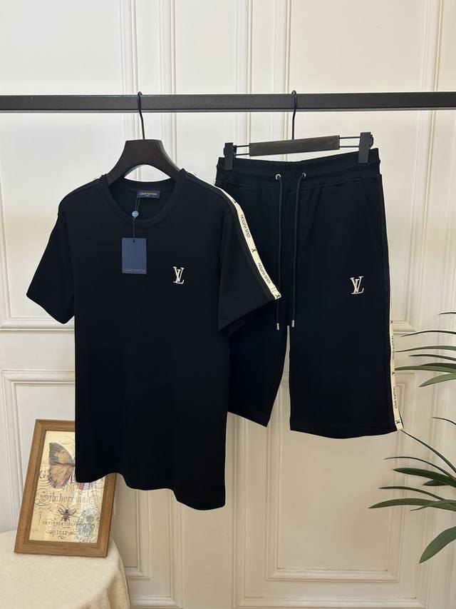 Hot-selling complete set for sale. Not sold individually. Lv 2025 Casual Men's