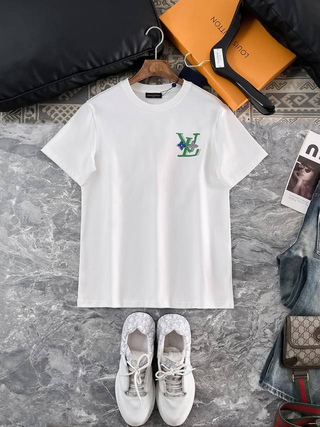 Lv Louis Haute Couture Fabric 2025 Spring/Summer New Arrival. A fashionable and