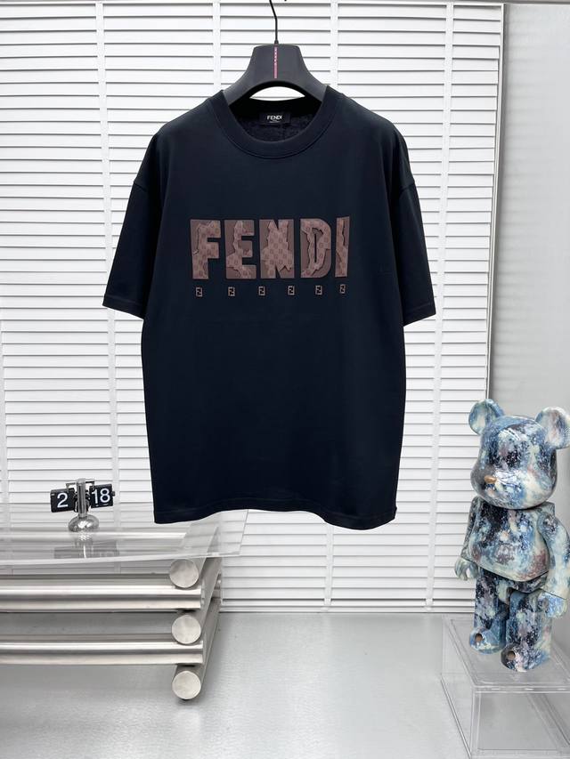 Fend*25Ss New Classic Print Short-Sleeve T-Shirt, a celebrity-endorsed style, ma