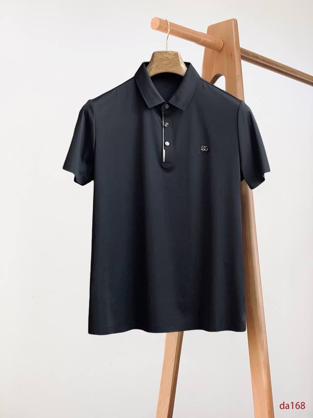 Dg A must-have for high-end business professionals! This casual business short-s