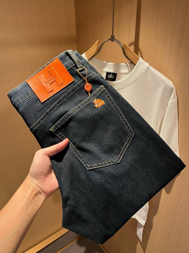 Herm*S 2025 Spring/Summer Men's High-End Washed Slim-Leg Jeans, Overseas Trading