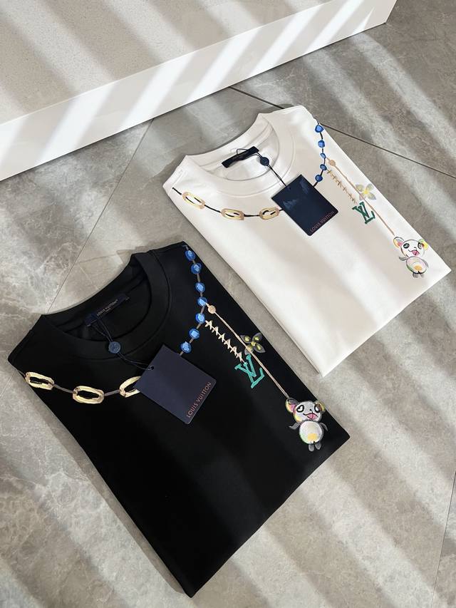 Louis Vuitt's Spring/Summer 2025 collection is now available! This incredibly st