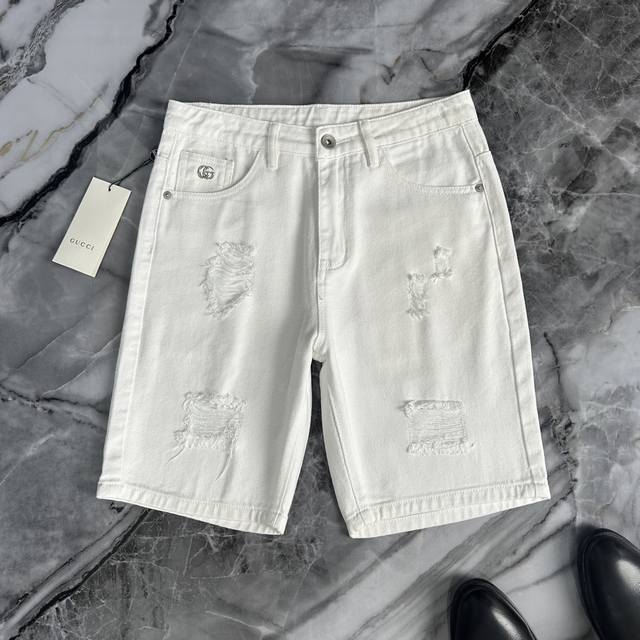 Gucci 2025 Summer European Boutique New Fashionable Aristocratic Influencer Styl