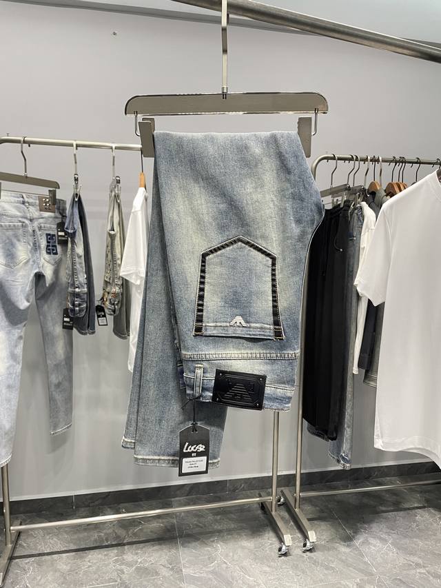 Ea 2025 Spring/Summer New Men's Washed Blue Slim-Fit Straight Leg Jeans! Made fr