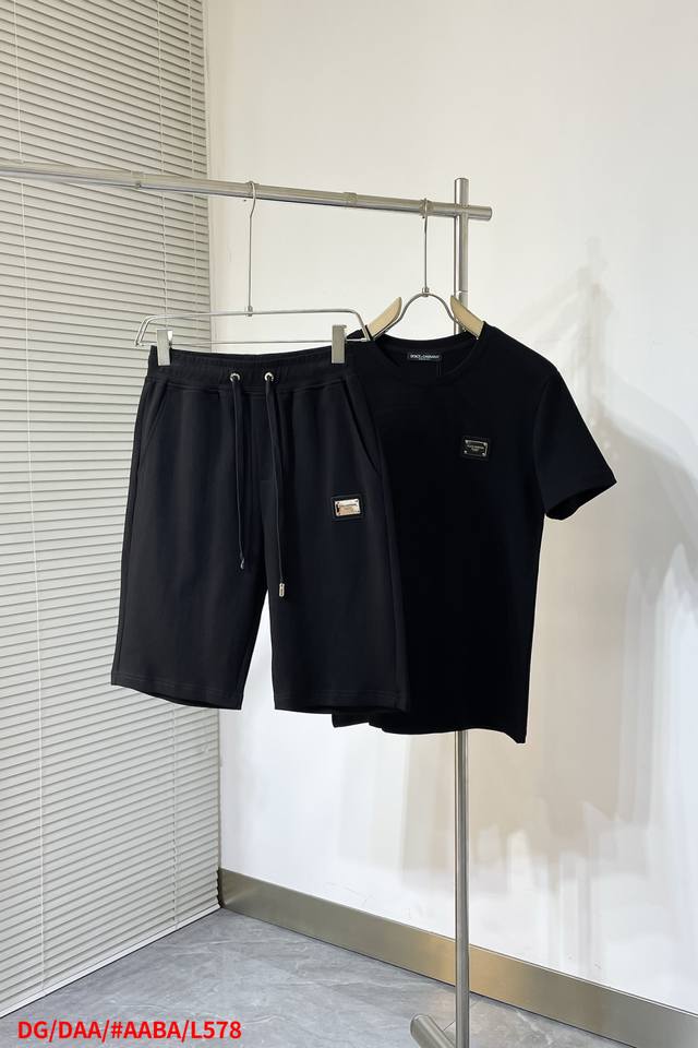 L578 Dg Dolce & Gabbana Spring/Summer 2025 Premium Short-Sleeve T-Shirt is made