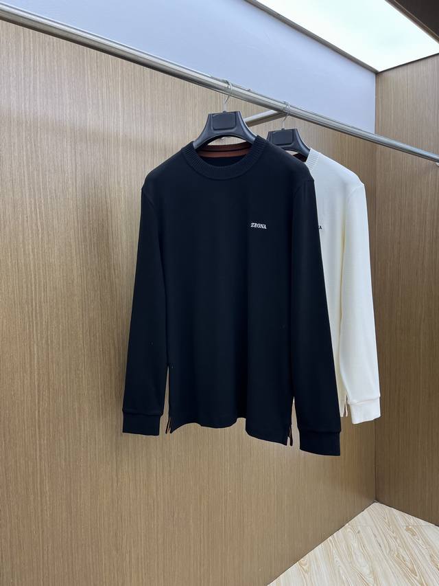 Price p Correction Autumn/Winter Zz Autumn/Winter Zegna base layer top is made o