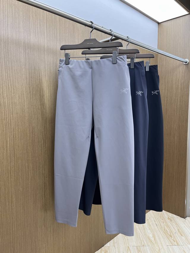 Arc'teryx's latest Fall/Winter outdoor gear! High-end business series softshell