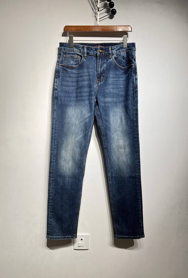 New Autumn/Winter Arrival! 1V Minimalist Style, One in a Million, Top-Quality So