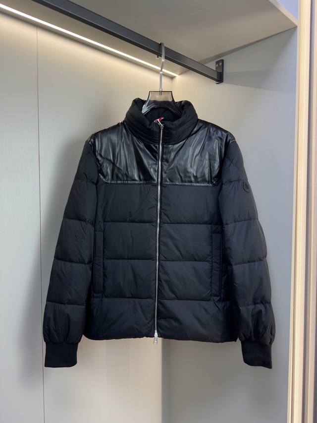 Moncler 2025 New Stand Collar Jacket This Moncler jacket features a stand colla
