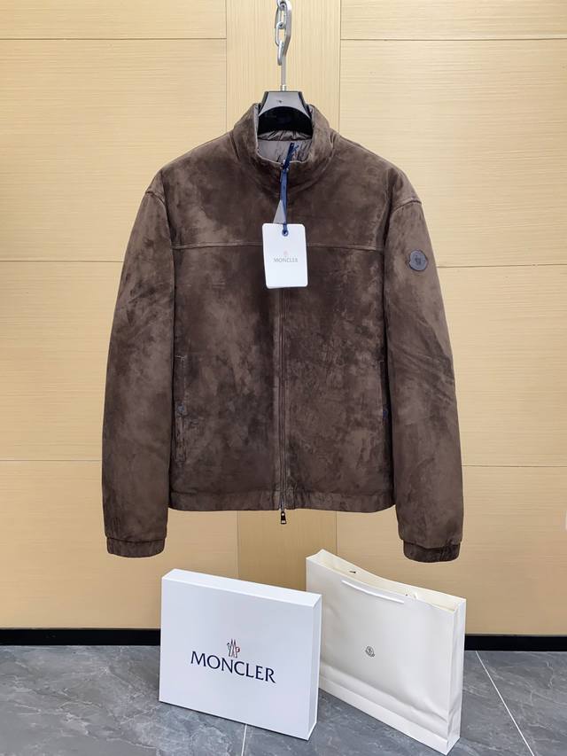 In Stock! Reversible Moncler jacket maximizes practicality! Genuine Leather Hig