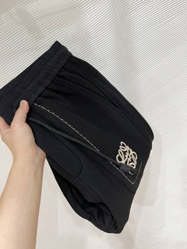 New Arrival - 2025 Autumn/Winter# Loewe Mink Fleece-Lined Pants A must-have flee