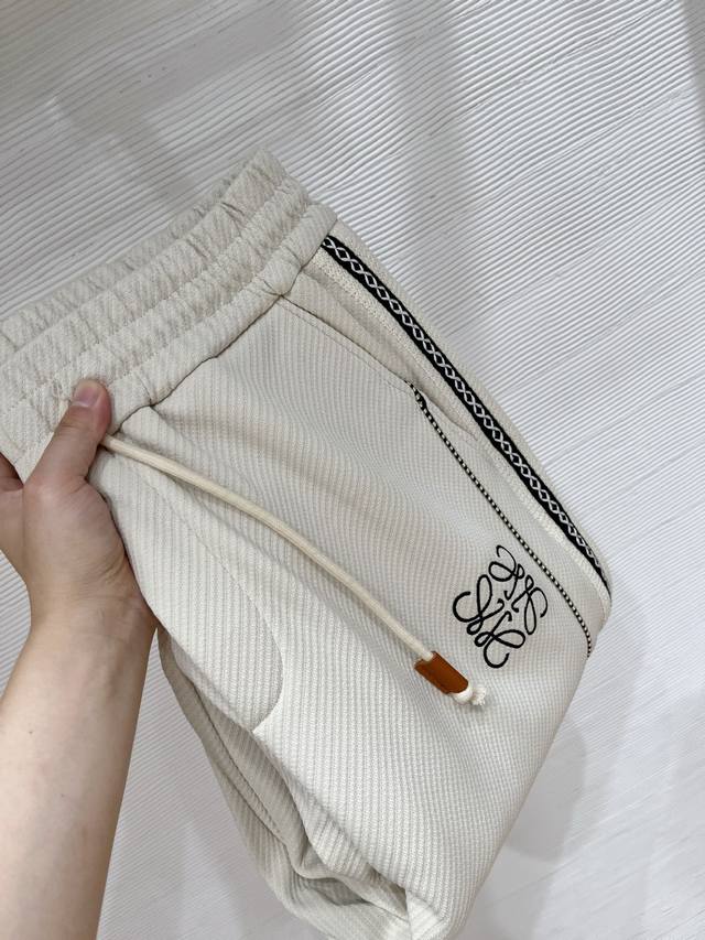 New Arrival - 2025 Autumn/Winter# Loewe Mink Fleece-Lined Pants A must-have flee