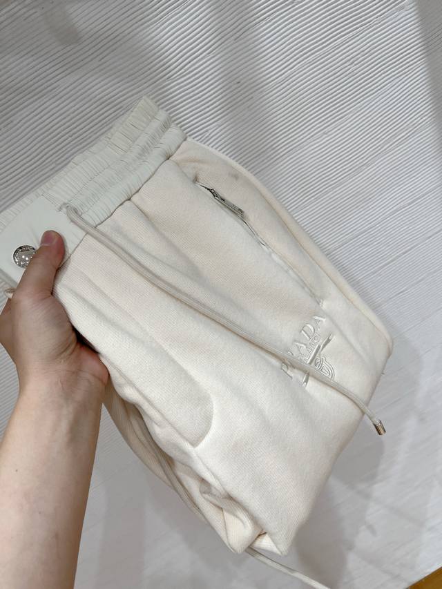 New Arrival - 2025 Autumn/Winter# Prada Mink Fleece-Lined Pants Fleece-lined pro