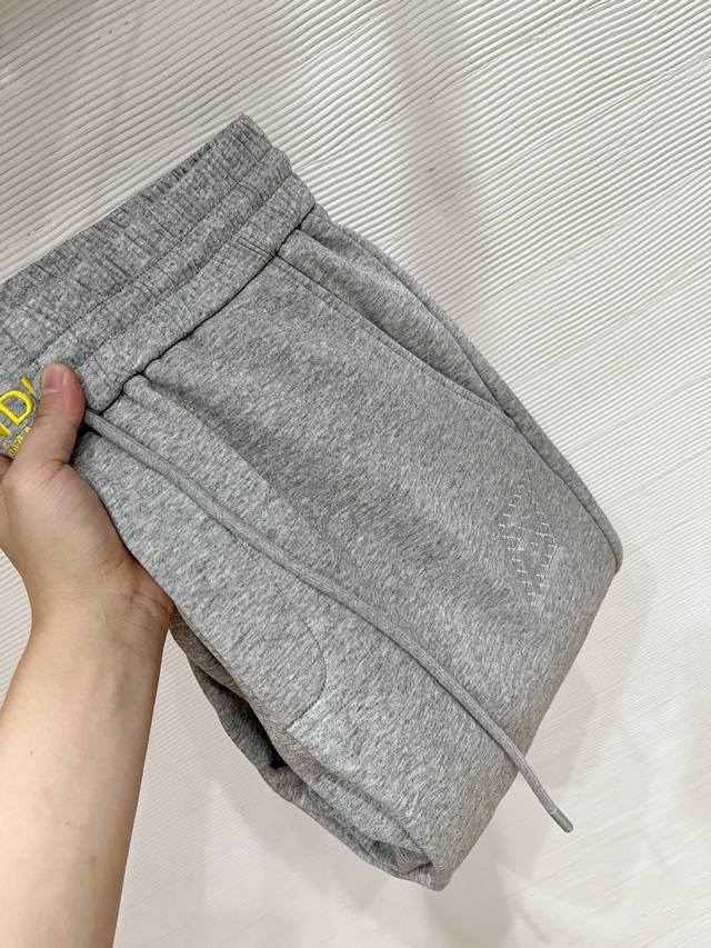 New Arrival - 2025 Autumn/Winter# Fendi Mink Fleece-Lined Pants Fleece-lined pro