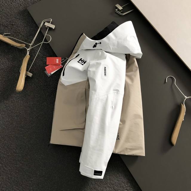 Hh Slightly wide fit, sizes M-XL 2026 Norwegian national treasure outdoor brand