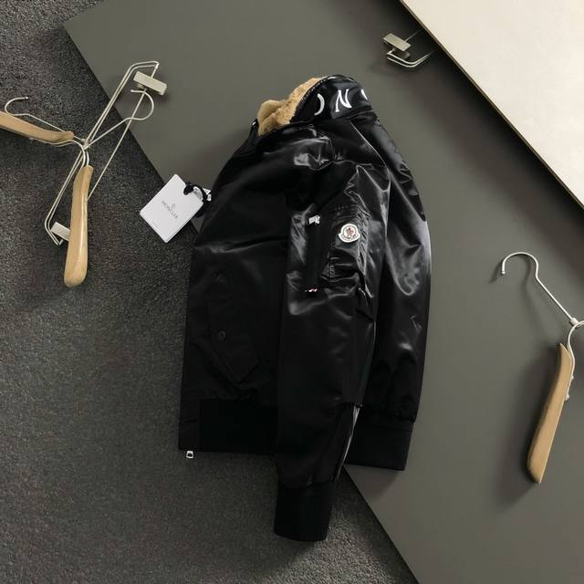 Mon* Fitted style, sizes M-XL Next day 2025 Moncler 3-in-1 Flight Down Jacket Or