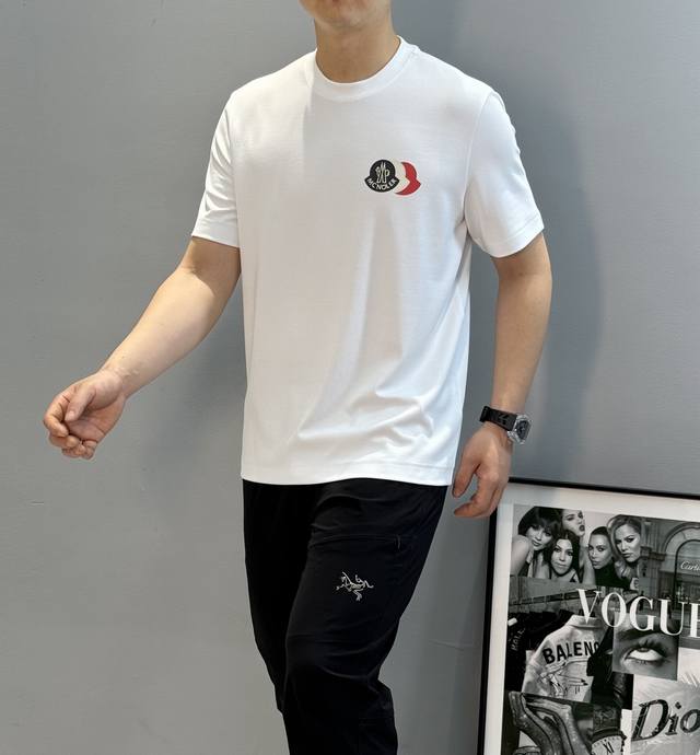Moncler 25S New Modal T-Shirt. Brand logo print design. Three-layer classic desi