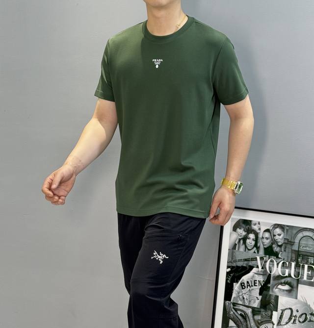 Prada 25S New Modal T-Shirt. Basic style recommended! Classic letter and graphi