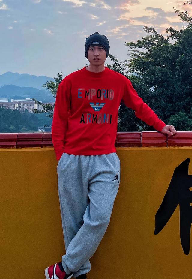 Ea7*Armani*25S Men's Modal Long-Sleeve T-Shirt. Classic eagle graphic design on