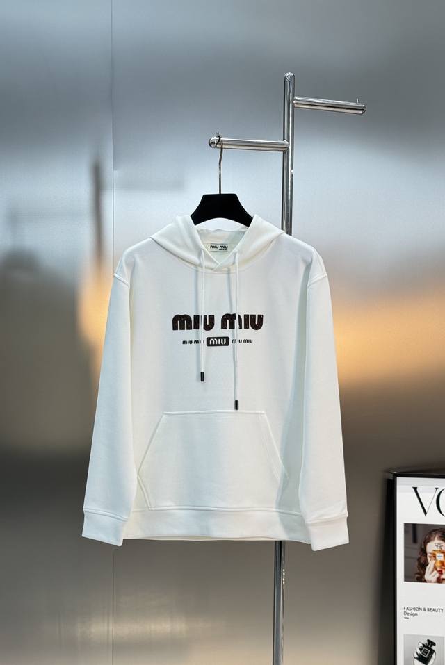 Miu Miu 25S New Hooded Sweatshirt, made from select Tencel fabric, soft pure cot